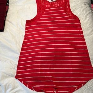 Coral tank top. Size S.